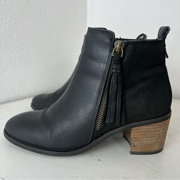Crevo Autumn black leather tassel zip ankle boot size 7 - Picture 1 of 10